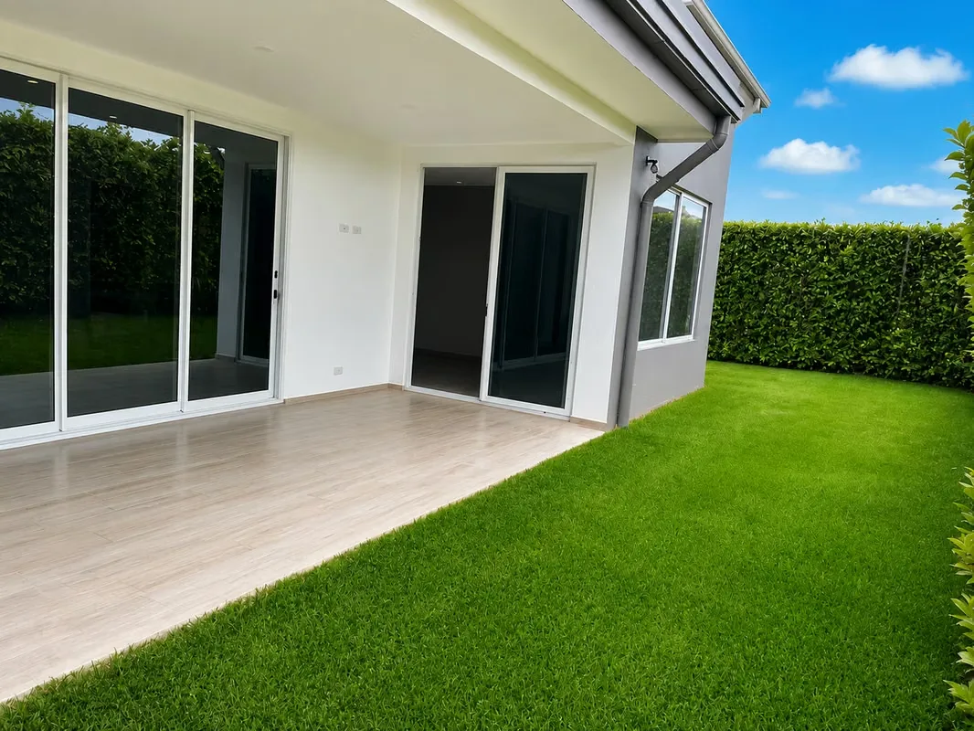 Viví rodeado de tranquilidad, diseño y naturaleza en esta hermosa casa nueva en Tierras del Este., photo 9