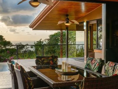 Casa de 3 dormitorios y 2,5 baños con vista al mar en la popular Escaleras, Dominical, photo 2