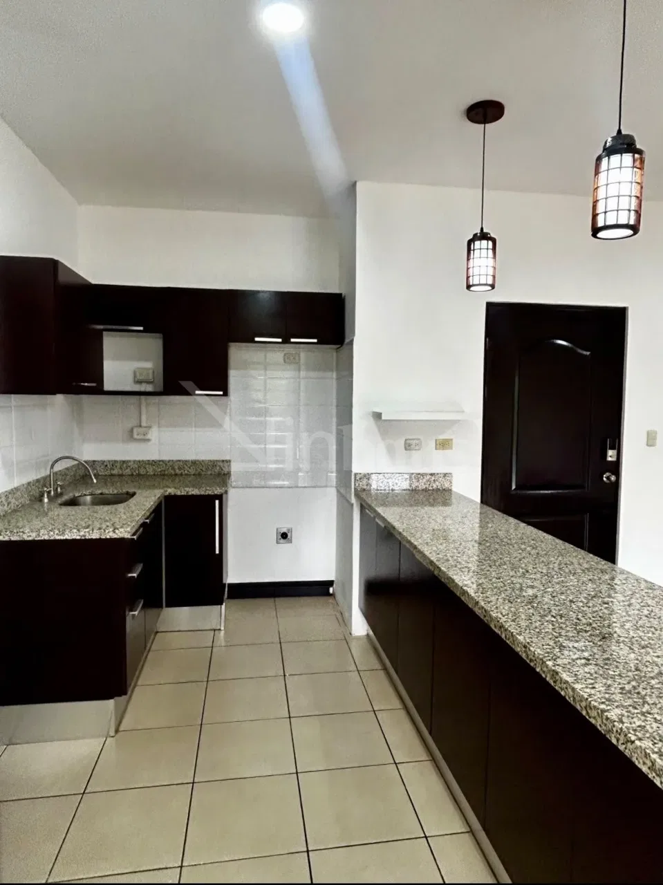 Venta de Apto Condominio Torres del Sol La Union, photo 4