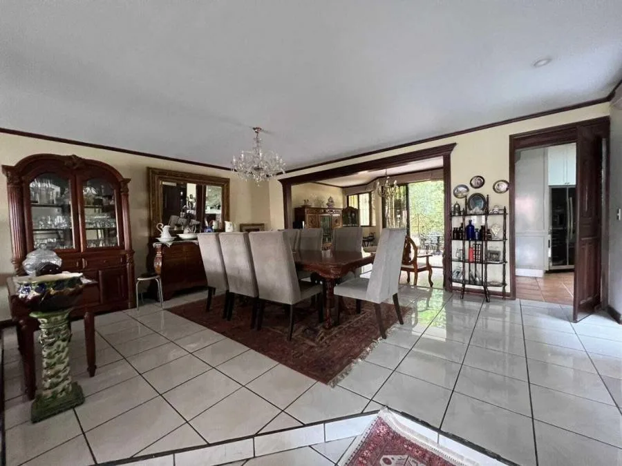 Venta de Magnifica Casa en Curridabat, San José / Mls. 26-892 OFC JB - Venta en Curridabat, photo 4