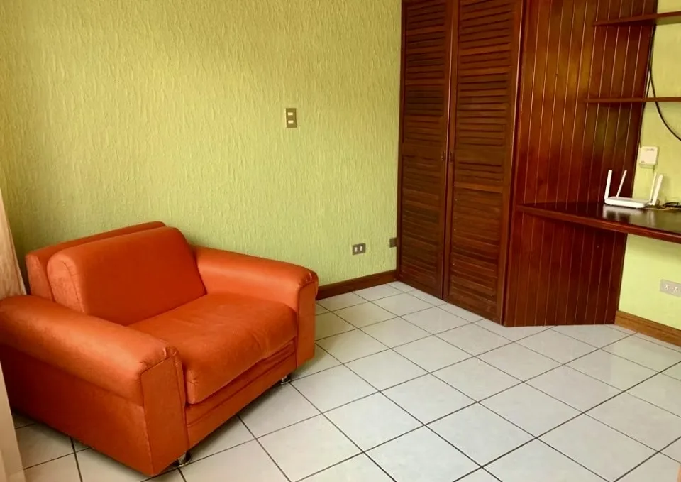 Este cómodo y acogedor apartamento se encuentra totalmente amueblado y equipado para su comidas., photo 14