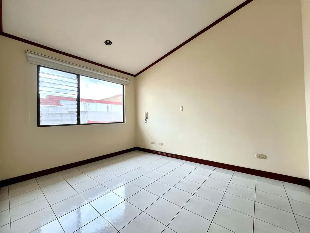 TOWN HOUSE IN CONDOMINIUM FOR RENT - URUCA - HOSPITAL DEL TRAUMA, photo 13