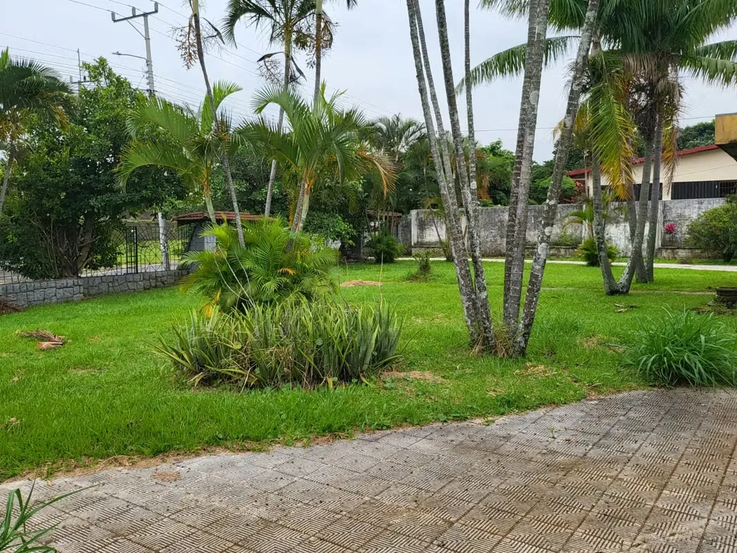 Venta de amplia propiedad de uso mixto ubicada en Llorente de Flores, Heredia. Se ubica a 10 minutos del aeropuerto Juan Santamaria. El uso de suelo es de tipo mixto, residencial y ..., photo 9
