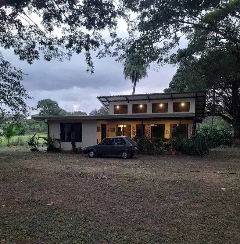 Exclusiva propiedad de 6000 m² con dos casas, a solo 10 minutos de la playa en Tamarindo