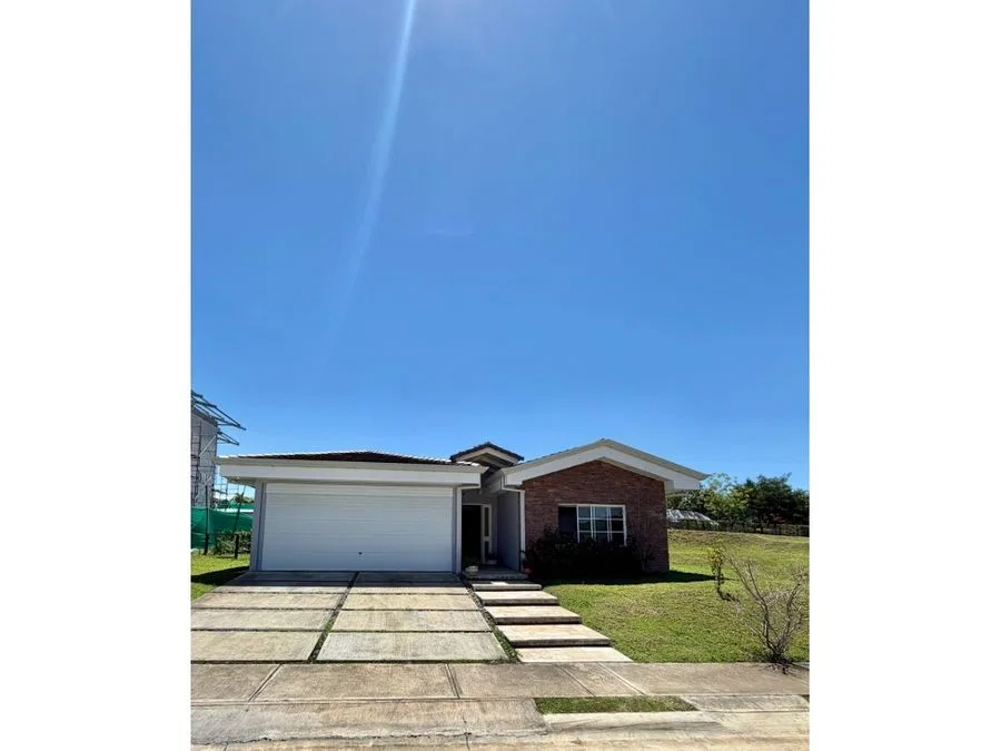 Casa de una planta en venta - Hacienda Los Reyes, La Guacima.