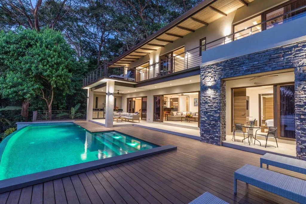 EXQUISITE OCEAN VIEW HOME IN MANUEL ANTONIO