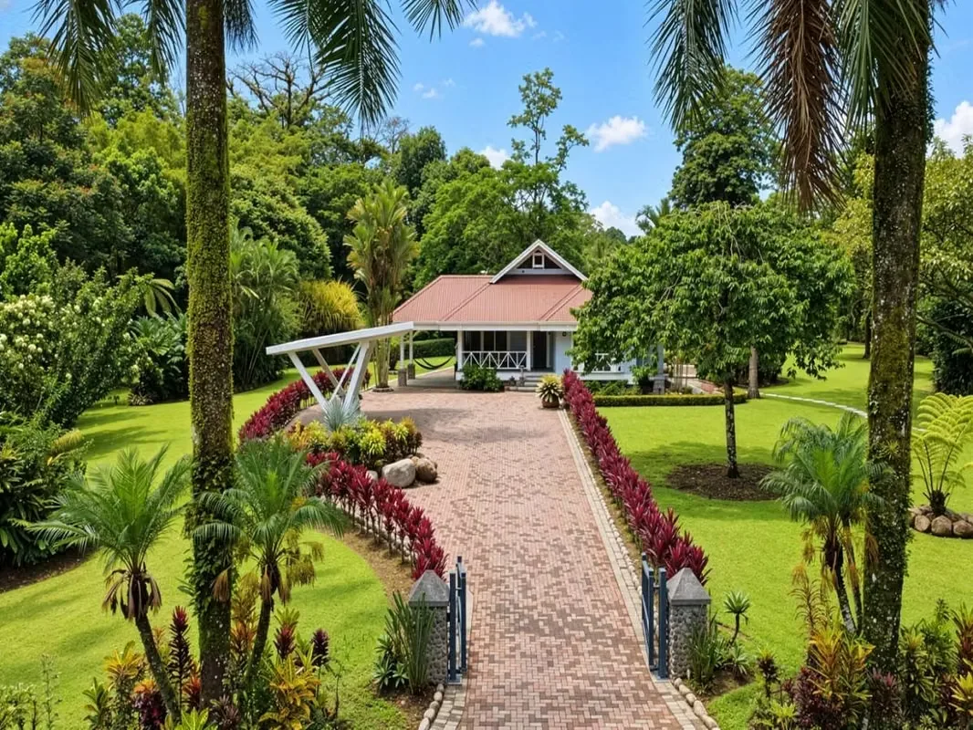 Una propiedad de 5000 m2 con una casa de 210m2 de construcción, estilo villa y arquitectura americano-caribeño, ubicada en condominio con seguridad 24/7 y con fácil acceso a ..., photo 5