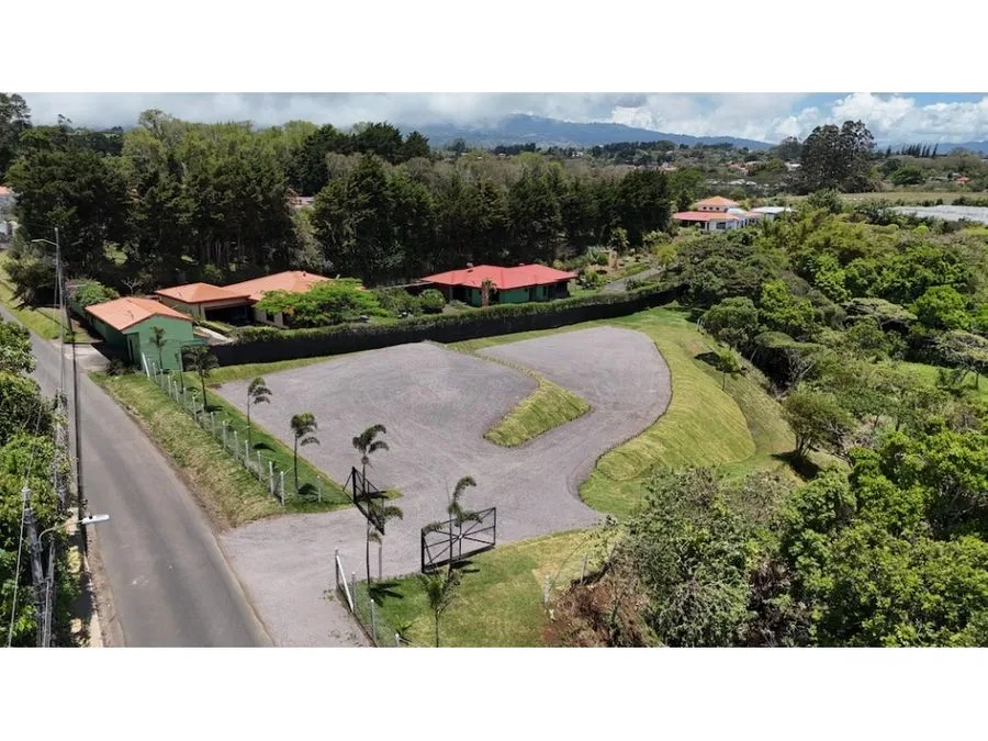 Terreno de 3660.44m2 en San Josecito de San Isidro de Heredia