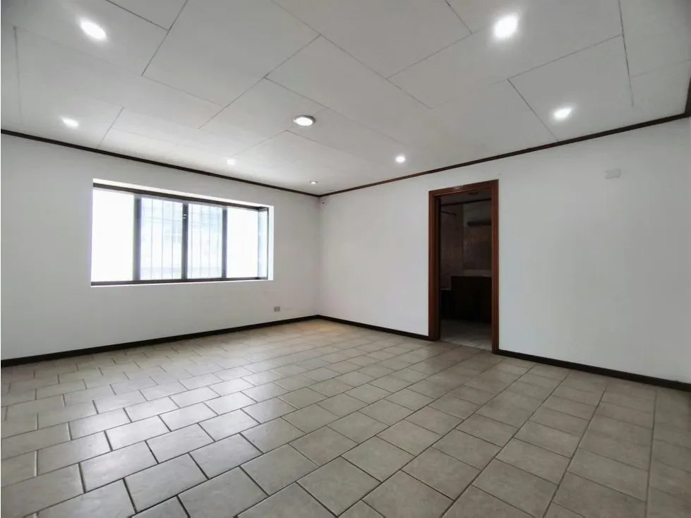 Propiedad en alquiler con uso de suelo mixto – Ideal para negocio o empresa, photo 13