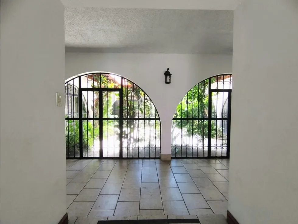 Propiedad en alquiler con uso de suelo mixto – Ideal para negocio o empresa, photo 4
