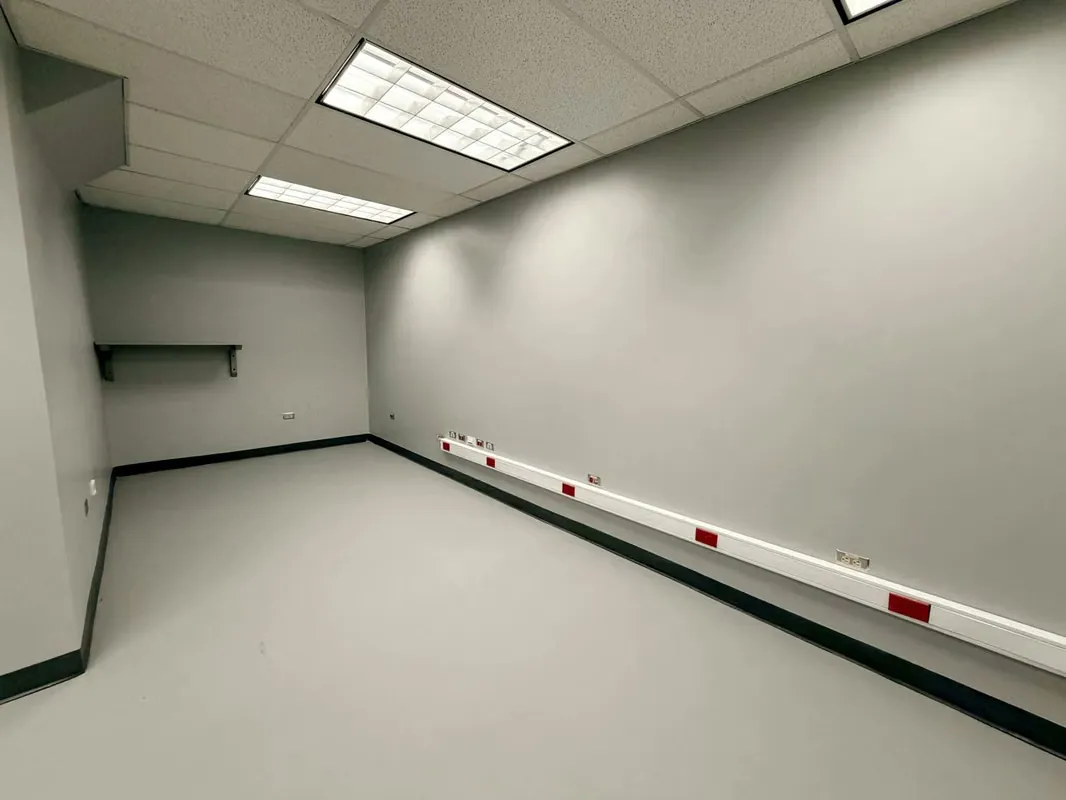 Building for rent in Guadalupe / Commercial Use / Prime location, photo 12