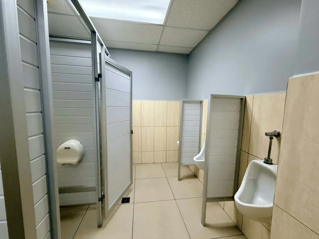 Building for rent in Guadalupe / Commercial Use / Prime location, photo 10