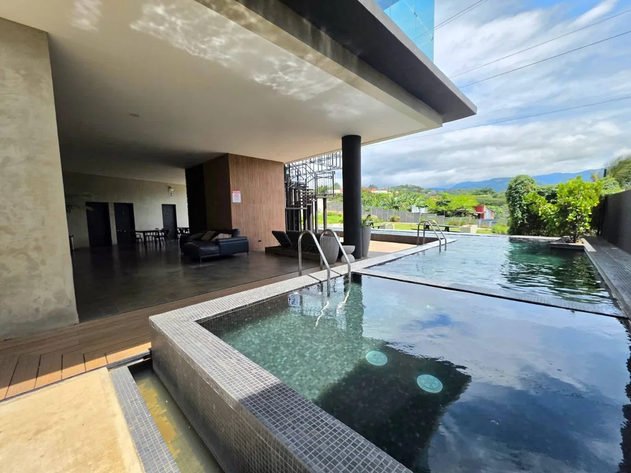 Venta en Guachipelín, Escazú - Casa de Tres Niveles en Condominio, photo 15