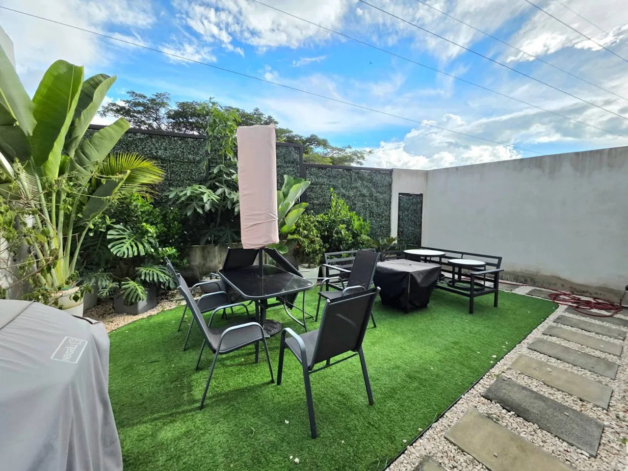 Venta en Guachipelín, Escazú - Casa de Tres Niveles en Condominio, photo 16