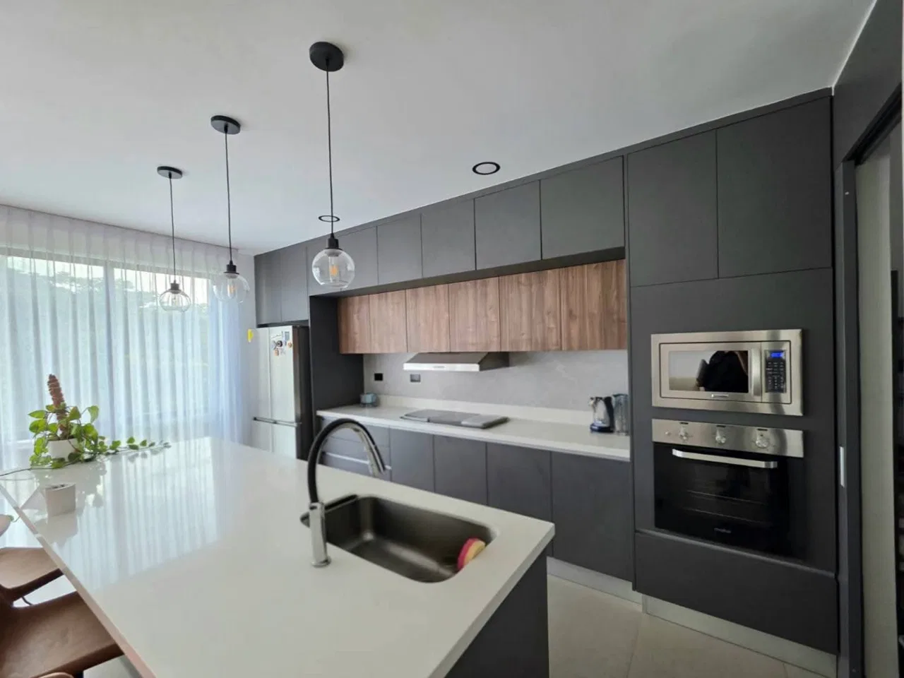 Venta en Guachipelín, Escazú - Casa de Tres Niveles en Condominio, photo 3