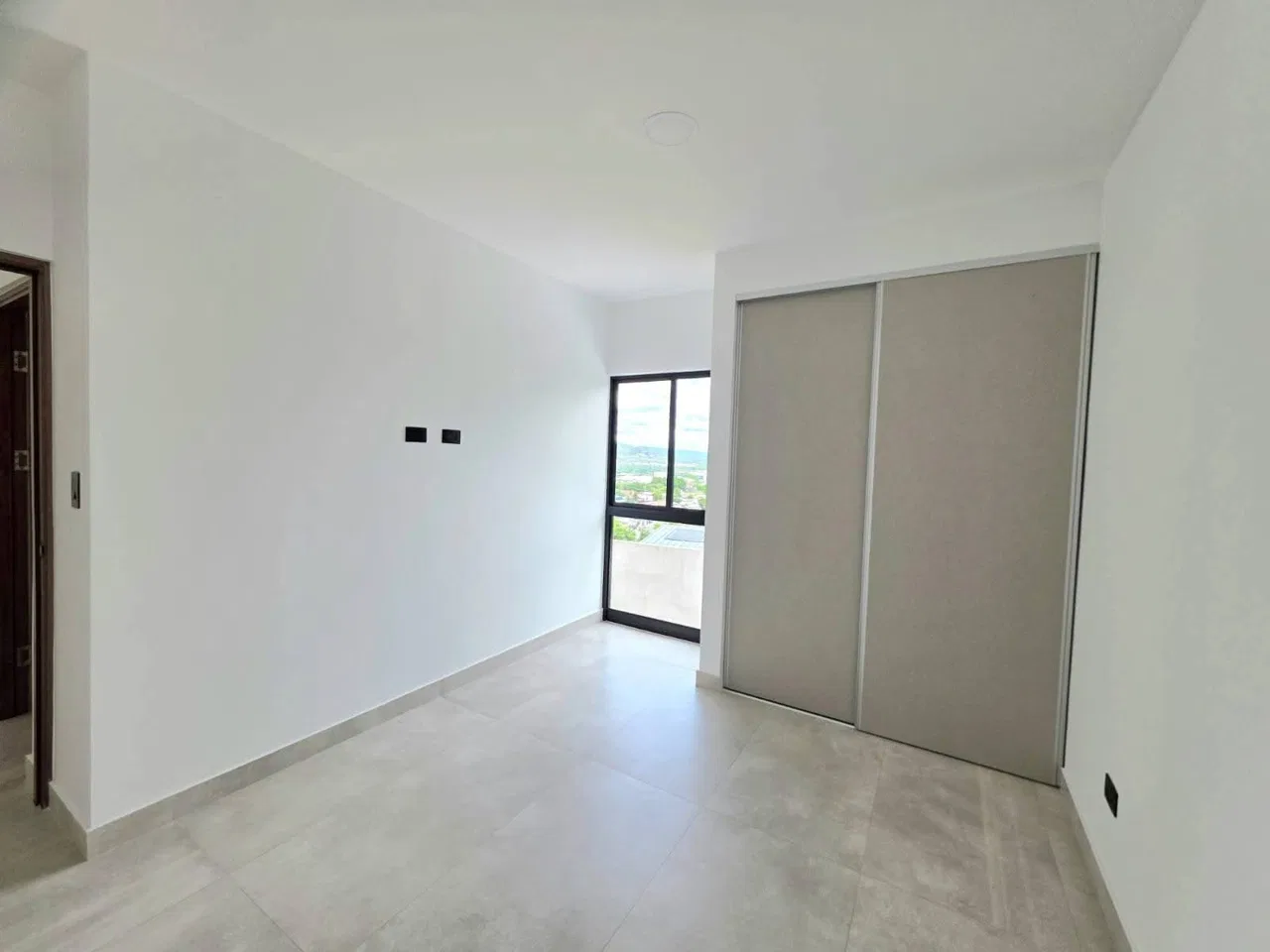 Venta en Guachipelín, Escazú - Casa de Tres Niveles en Condominio, photo 6