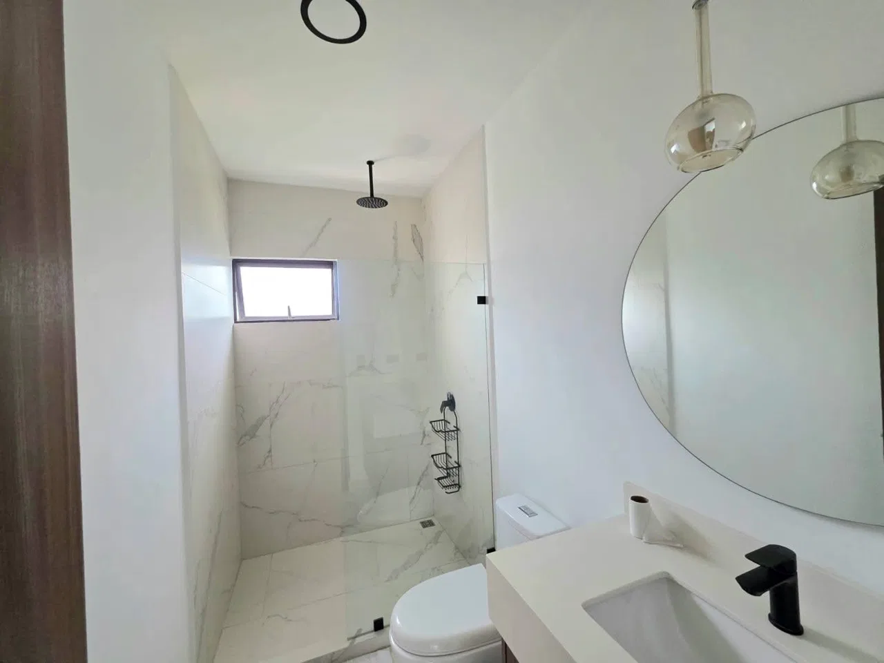 Venta en Guachipelín, Escazú - Casa de Tres Niveles en Condominio, photo 8