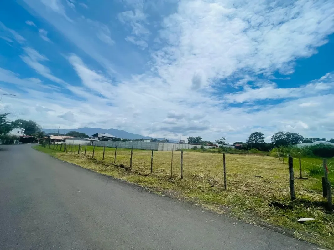 Se vende Lote Plano Santo Domingo Heredia ER 17826