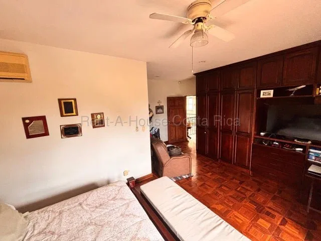 CASA EN VENTA EN POZOS DE SANTA ANA SAN JOSÈ - Venta en Santa Ana, photo 2