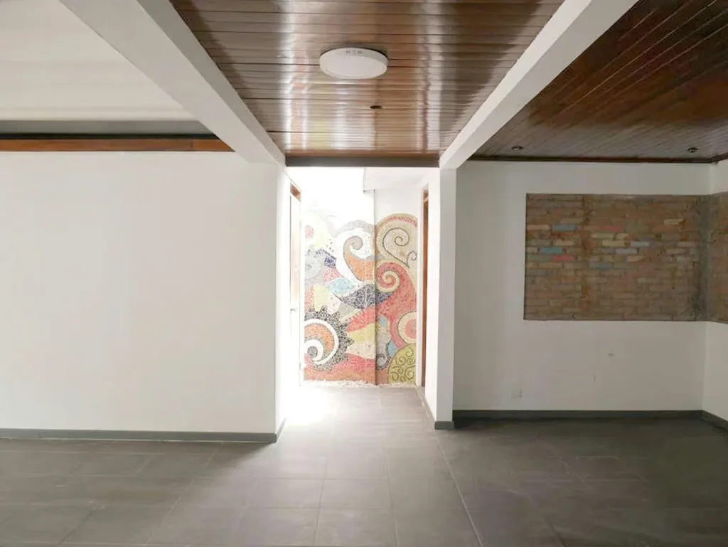 Investment Opportunity: Mixed-Use Property for Sale in Los Yoses, photo 12