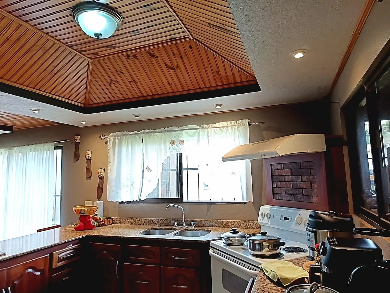 En venta: propiedad con 3 casas en Poás - Venta en Poás, photo 2