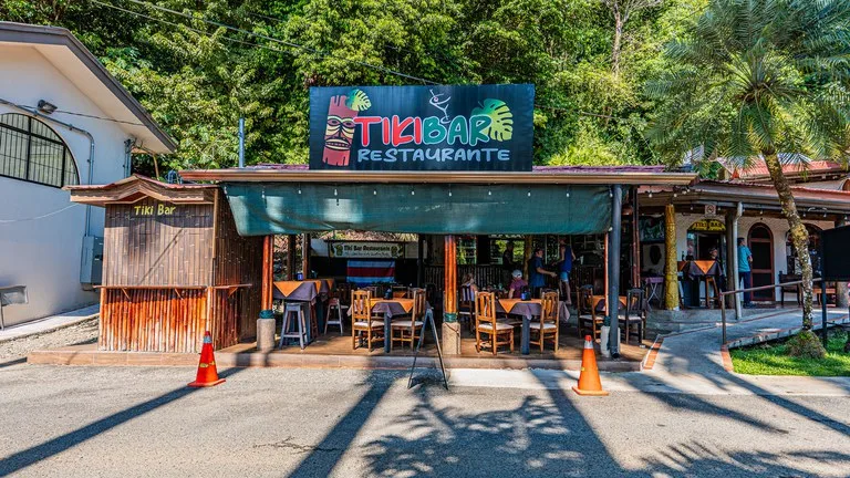 Prime Commercial Plaza for Sale in Playa Dominical, photo 12