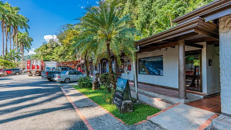 Prime Commercial Plaza for Sale in Playa Dominical, photo 9