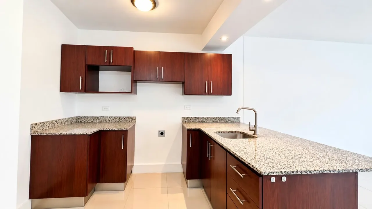 Descubrí este hermoso apartamento ubicado en el quinto piso del Condominio Torres de Granadilla, en ..., photo 4