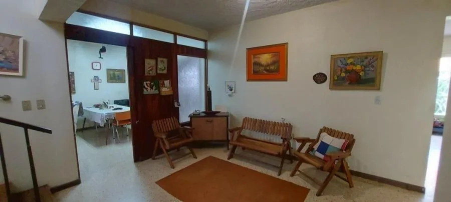 Venta de Amplia Casa en Montes de Oca, San José. RAH 26-827 NEGOCIABLE - Venta en Montes de Oca, photo 5