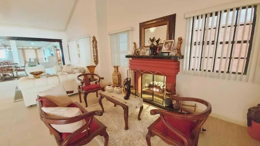 Viva en su propio paraíso en esta majestuosa casa  RAH 23-998 - Venta en Curridabat, photo 6