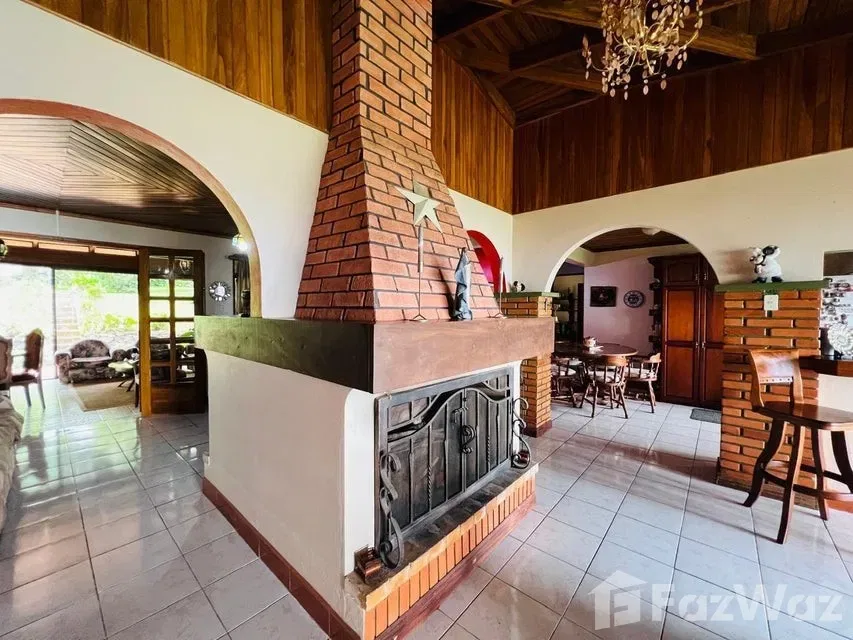 4 Bedroom House for Sale at Los Angeles San Rafael for $1,100, photo 5
