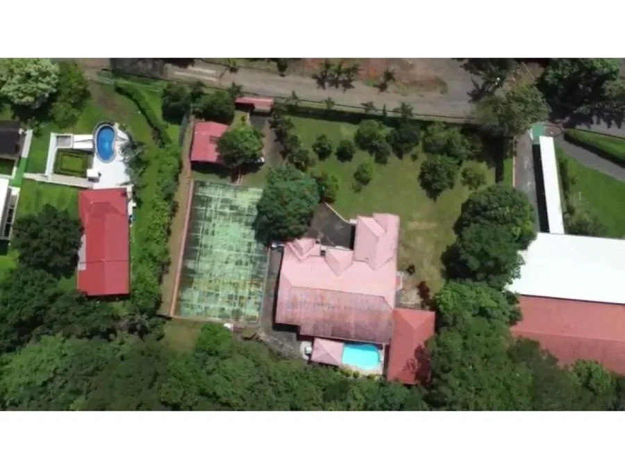 VENTA DE CASA CON PISCINA, ALAJUELA, OROTINA, HACIENDA VIEJA