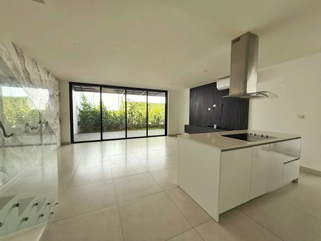 Exclusive house for rent in the condo in Pozos de Santa Ana! P582