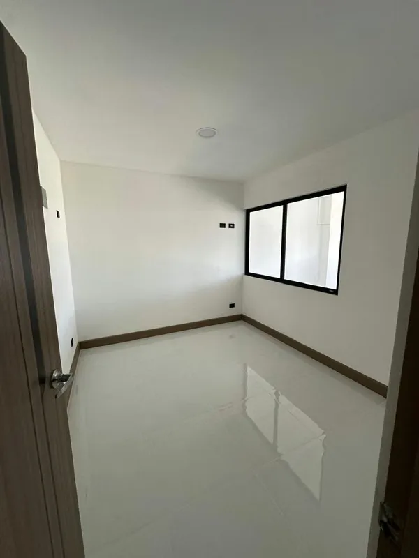 Hermosa casa en una de las zonas de alta plusvalía del Este,está ubicado en San Juan de La Unión (Cartago), Se sitúa específicamente a 750 metros al sur y 1 kilómetro al este del ..., photo 12