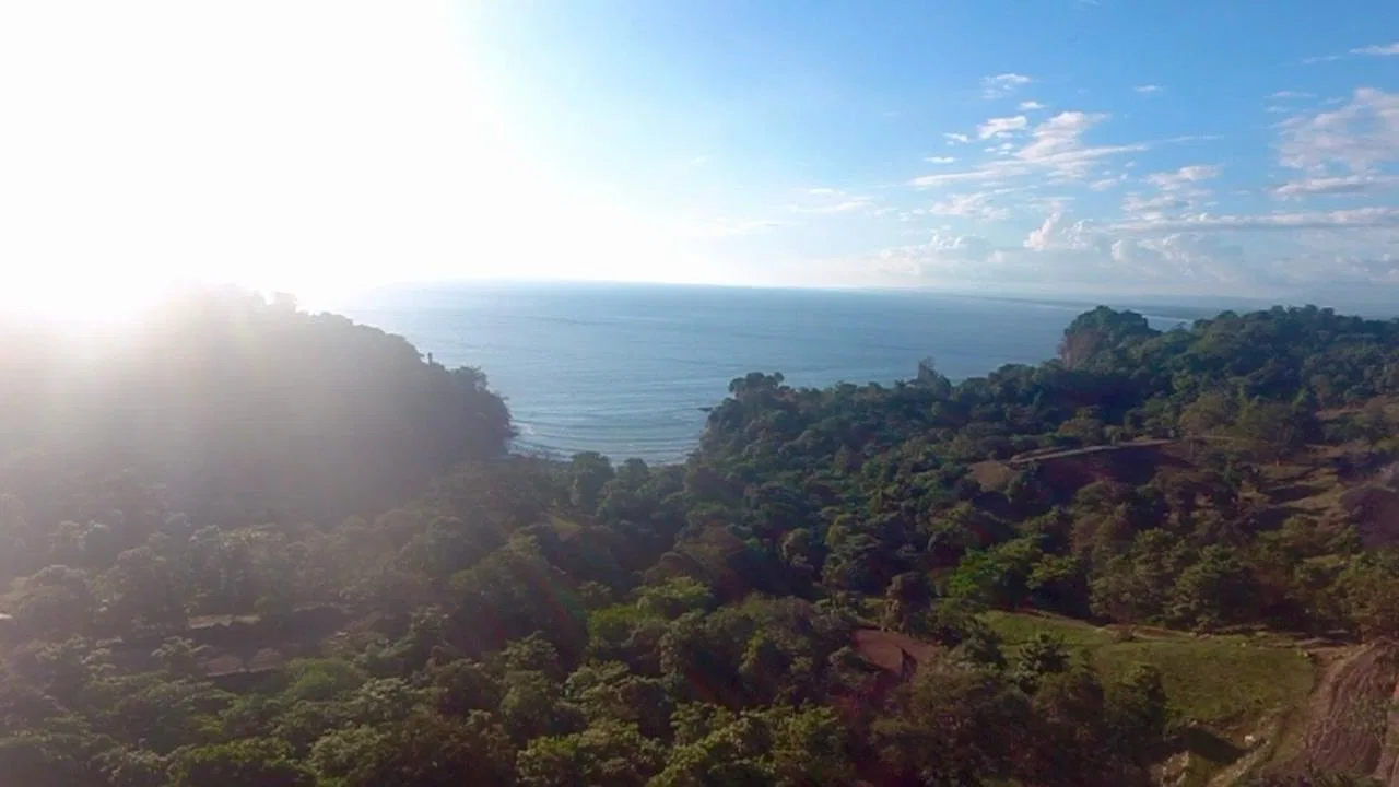 Unique Opportunity, Lot for Sale – 2,000 m² / Calle de Ronny’s Place, Manuel Antonio