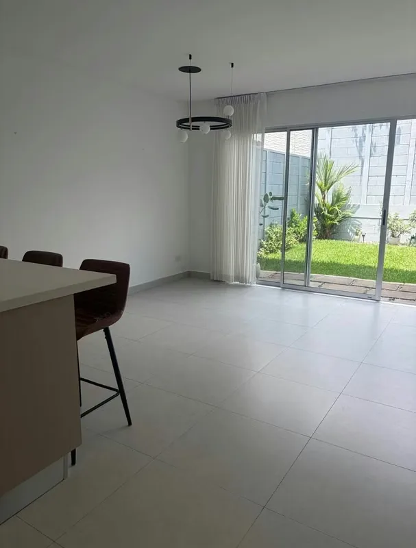 Se renta hermosa casa de dos plantas en Naos Resort, con una distribución funcional, espacios cómodos y una pequeña zona verde privada. Ideal para una familia que busca tranquilidad ..., photo 6