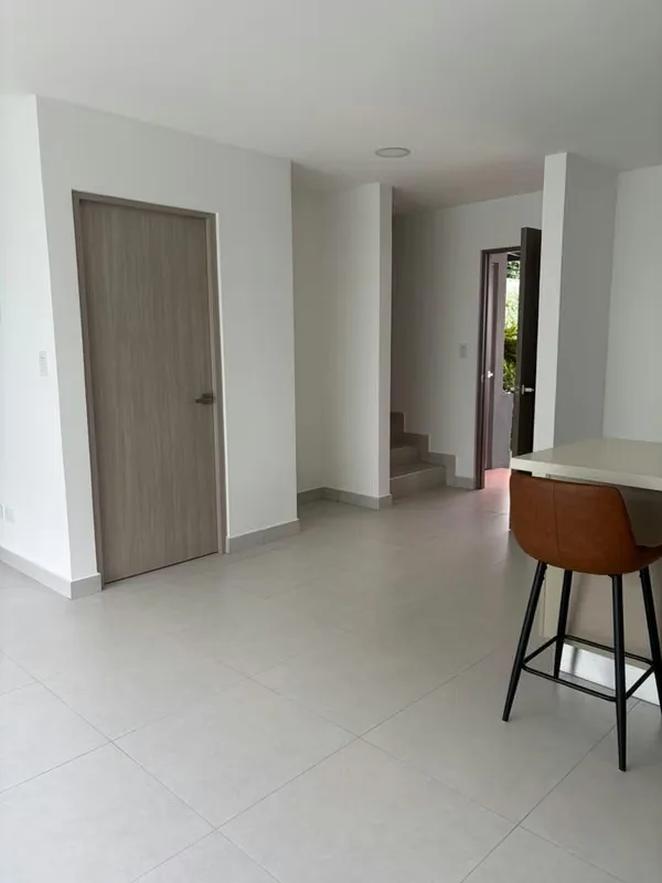 Se renta hermosa casa de dos plantas en Naos Resort, con una distribución funcional, espacios cómodos y una pequeña zona verde privada. Ideal para una familia que busca tranquilidad ..., photo 9