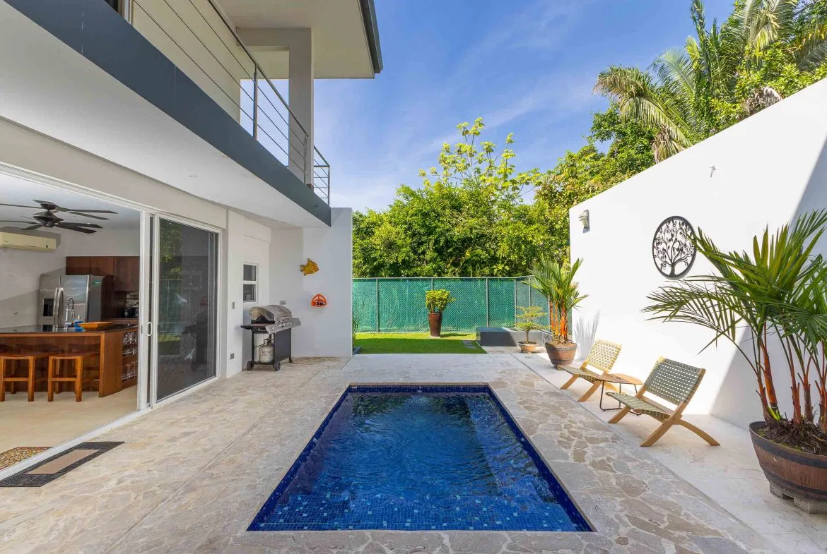 TURNKEY 2-BEDROOM VILLA WITH PRIVATE POOL IN GATED COMMUNITY NEAR PLAYA HERMOSA, photo 8