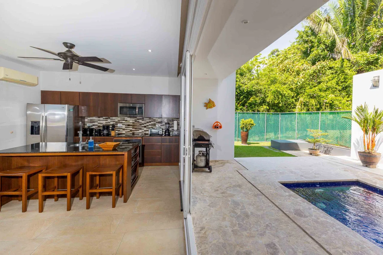 TURNKEY 2-BEDROOM VILLA WITH PRIVATE POOL IN GATED COMMUNITY NEAR PLAYA HERMOSA, photo 9