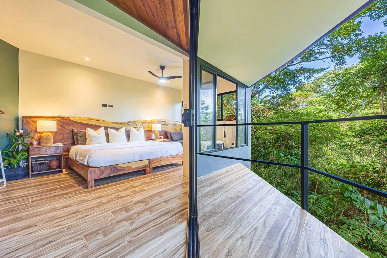 VILLA SOMBRA PROPERTY WITH FIVE BEDROOMS AND FOREST VIEWS, IN LA ALFOMBRA – 2.5 ACRES, photo 23