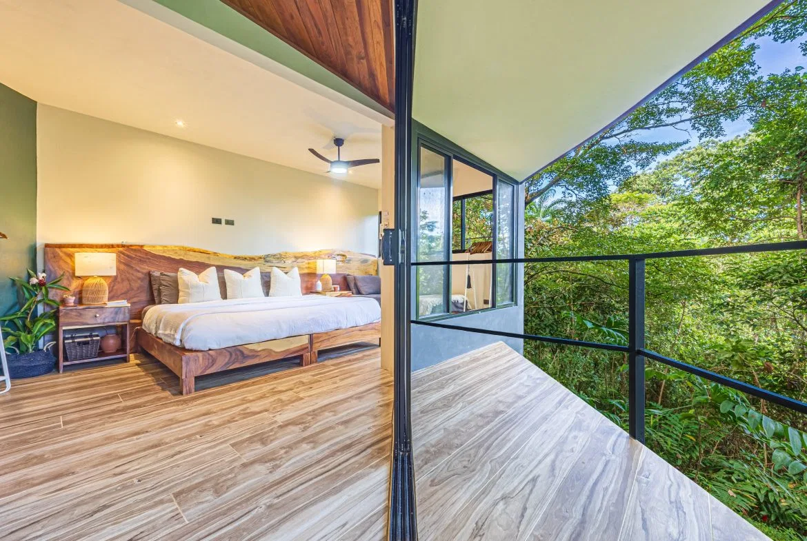 VILLA SOMBRA PROPERTY WITH FIVE BEDROOMS AND FOREST VIEWS, IN LA ALFOMBRA – 2.5 ACRES, photo 24