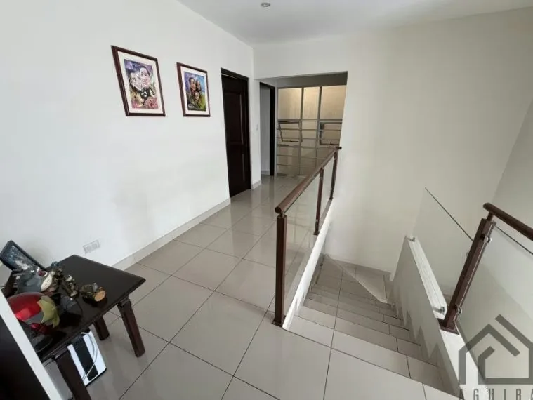 Beautiful house with spacious rooms, natural light and plenty of green space, photo 13