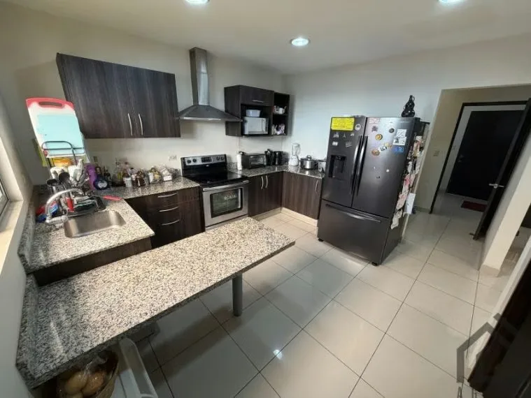 Beautiful house with spacious rooms, natural light and plenty of green space, photo 7