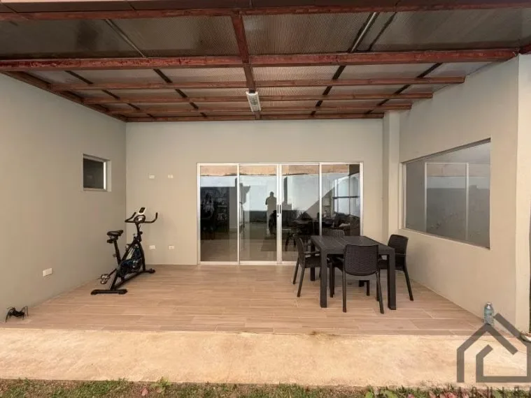 Beautiful house with spacious rooms, natural light and plenty of green space, photo 10