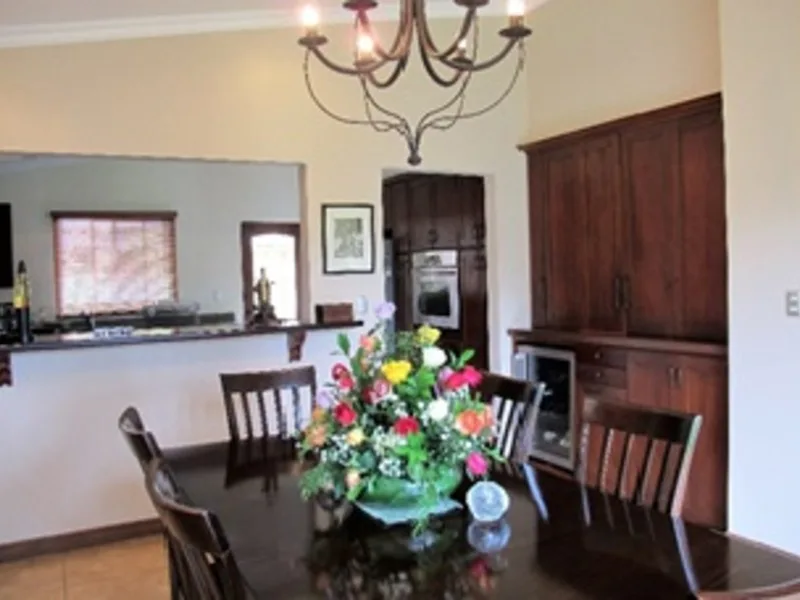 4 Bed Single Family Homes For Sale in Santa Ana, photo 8