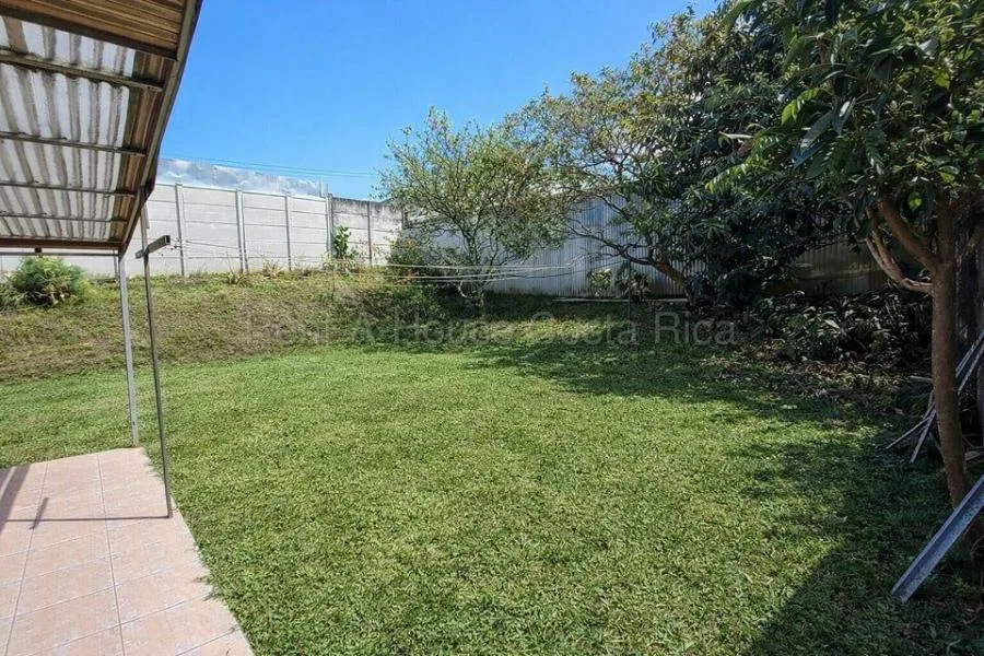 Venta de casa con alto potencial sea para vivir o invertir en Goicoechea Ipis 26-1515 - Venta en Goicoechea, photo 14