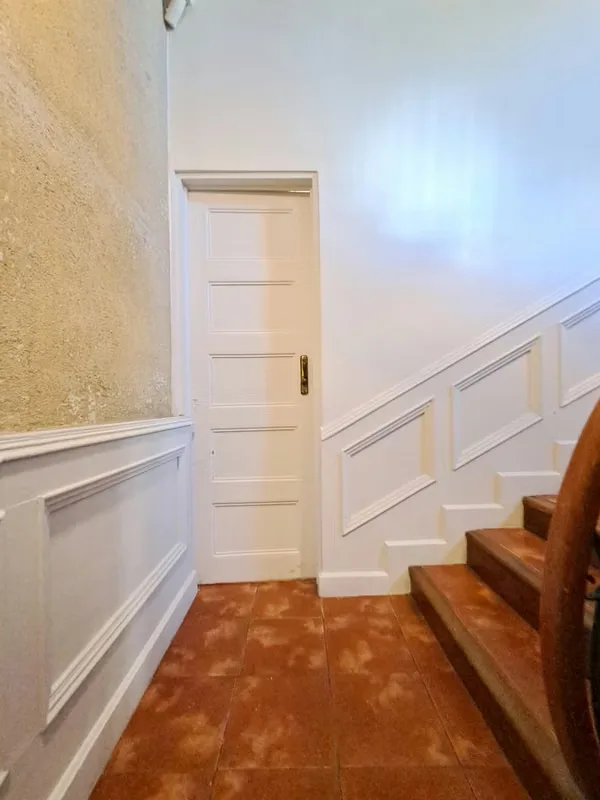 Se alquila céntrico y original espacio para: oficina, estudio fotográfico, taller de arte, consultorio, etc en edificio boutique en Barrio Amón con perfecta ubicación!!, photo 2