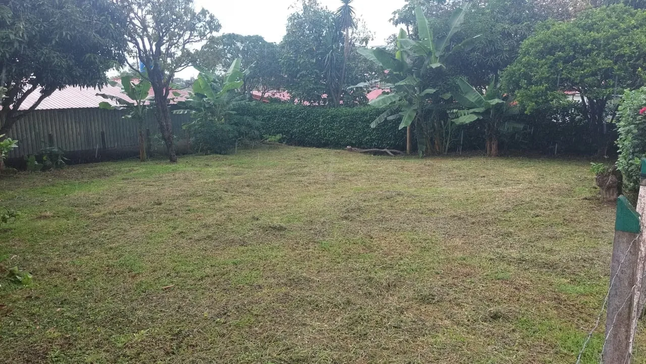 Se vende lote en Tilarán Guanacaste, ubicado 700 mts este de la casa Episcopal, es un lote en servidumbre.