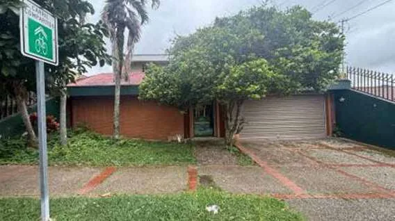 Casa en Granadilla, Curridabat (bien adjudicado)