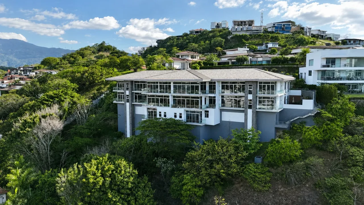 APARTMENT FOR SALE IN CONDOMINIUM CERRO ALTO, ESCAZU